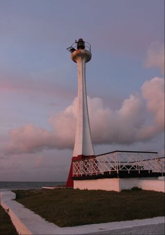 sunrise photo of the lighthouse